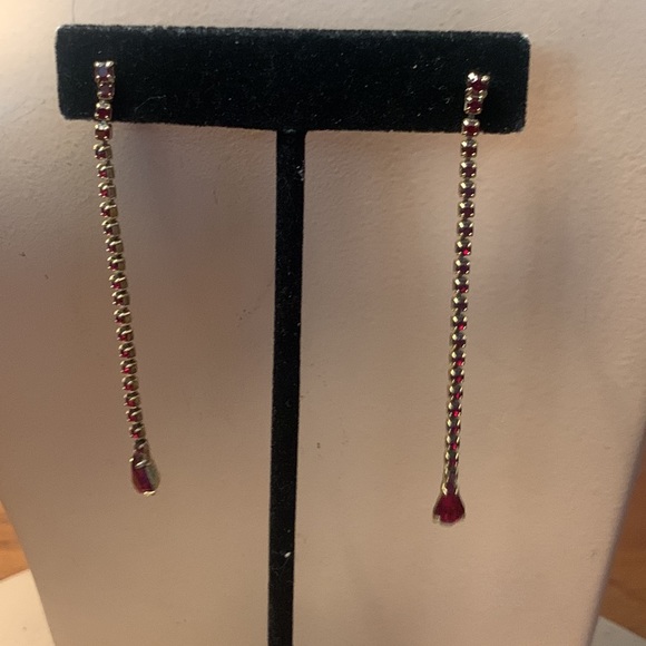 DANGLING VICTORIAN RUBY GARNET RED CRYSTALS RHINESTONES EARRINGS - Picture 7 of 12